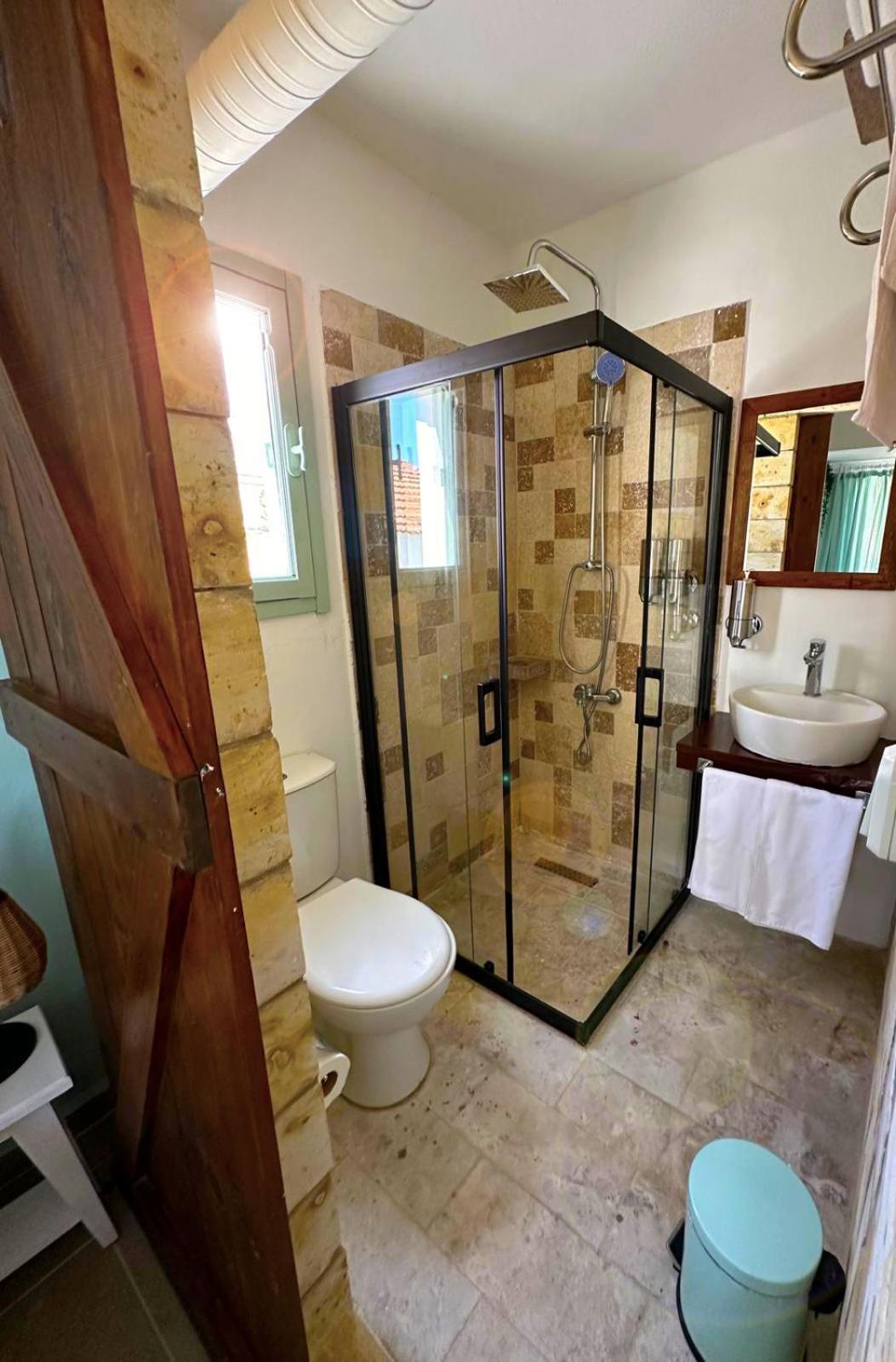 Monk Island Hotell Izmir Exteriör bild