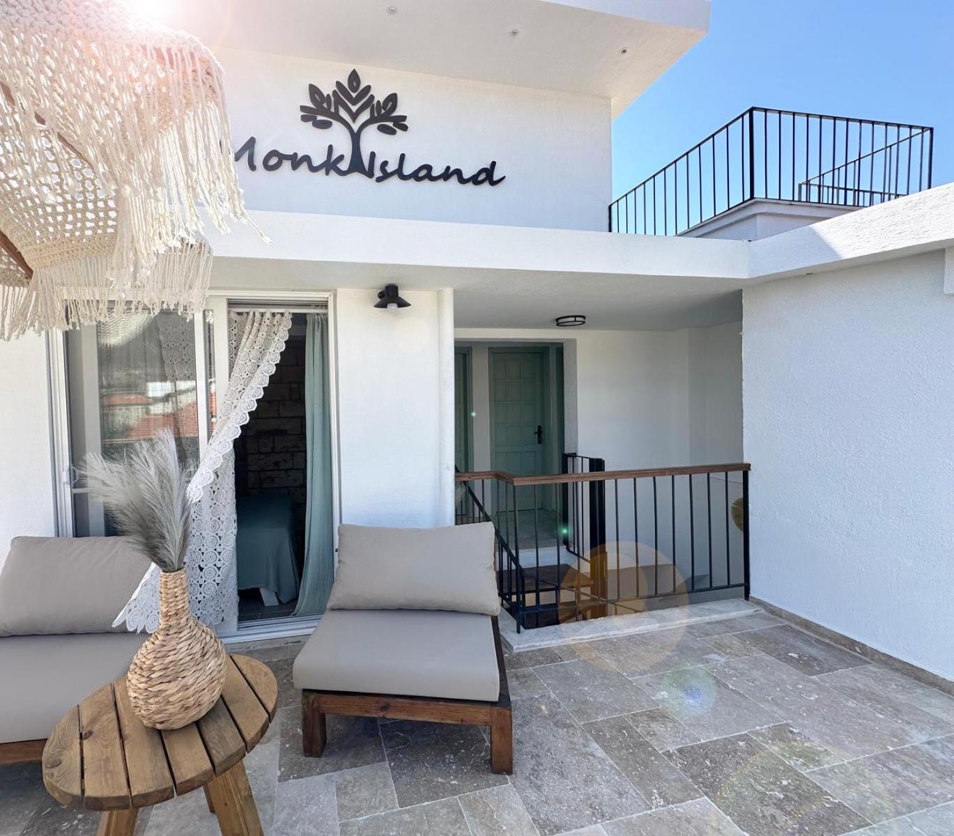 Monk Island Hotell Izmir Exteriör bild