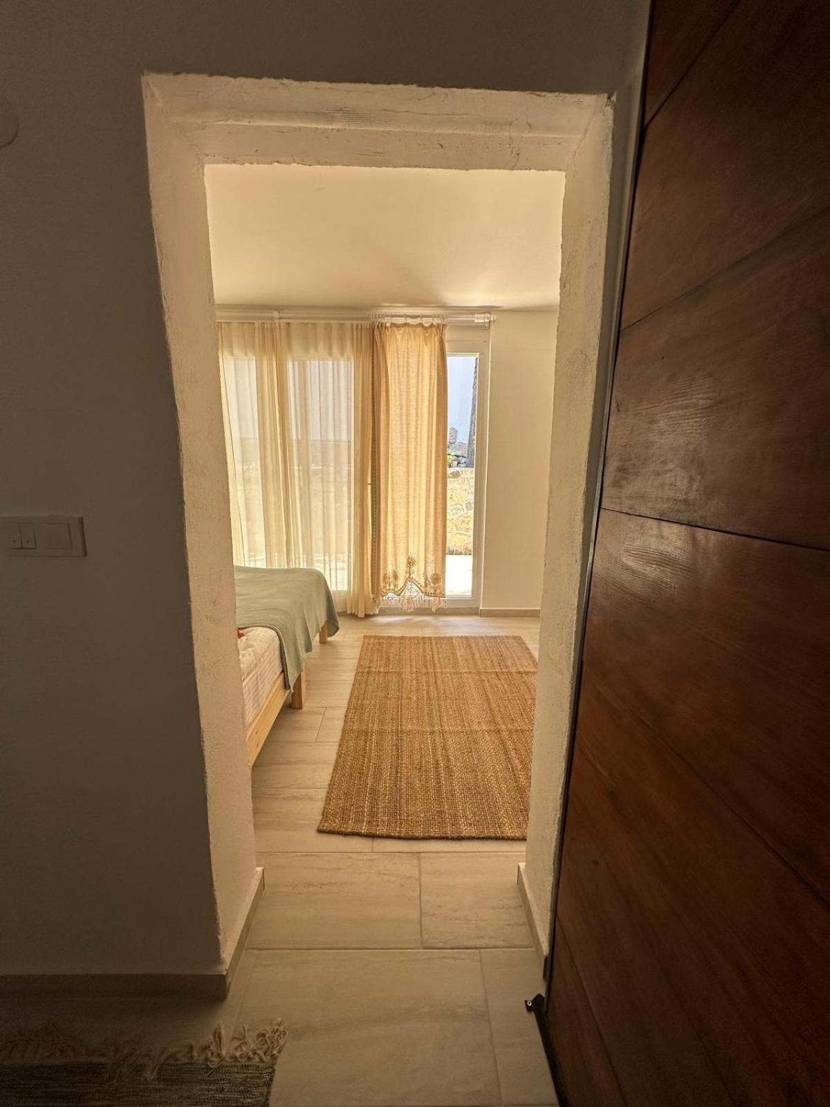 Monk Island Hotell Izmir Exteriör bild